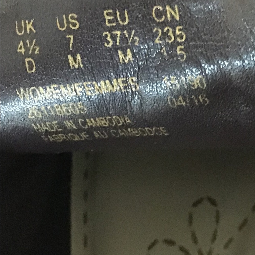 Clark Shoes - Picture 6 of 6